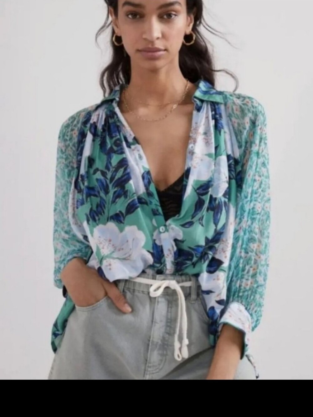 Roller Rabbit Teal and Navy Floral V-Neck Blouse